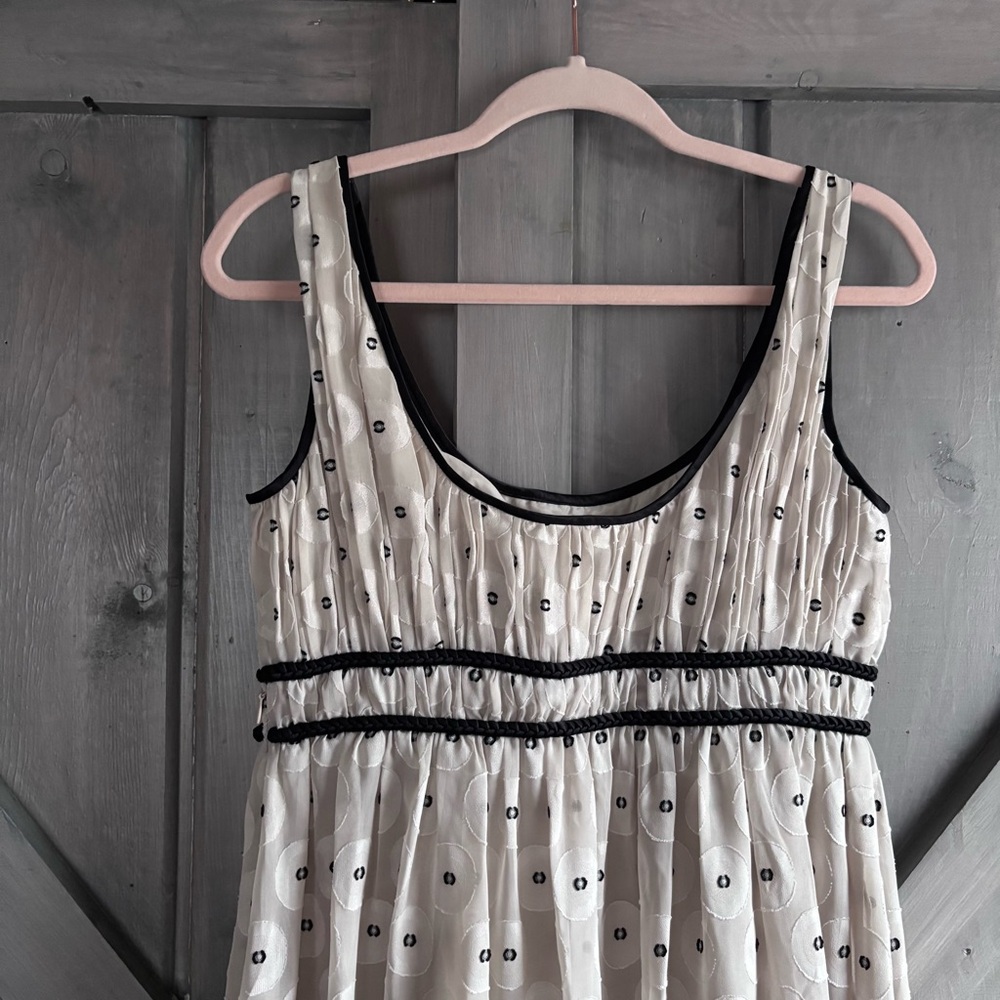 Adrianna Papell Black and Ivory Swiss Dot A Line Dress Braided Size 6 - Picture 8 of 13